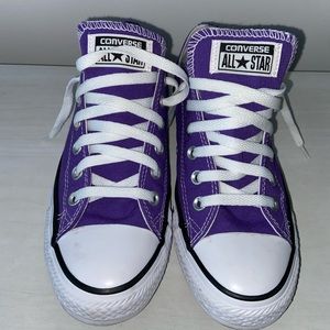Purple low-top Converse